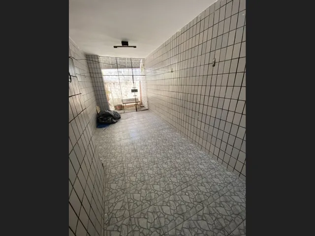 Imagem 8: Casa Plana À Venda no Bairro Joaquim Távora, Terreno Comercial de Esquina, 7 Quartos
