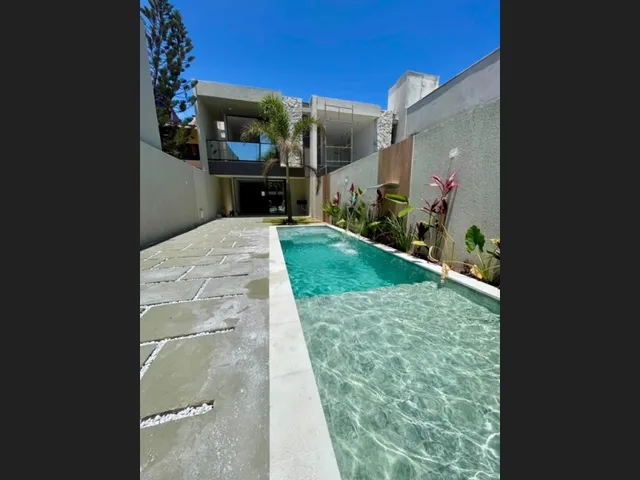 Imagem 11: Casa Duplex Nova com 4 Quartos, Piscina Opcional, 3 Vagas de Garagem, Bairro Edson Queiroz