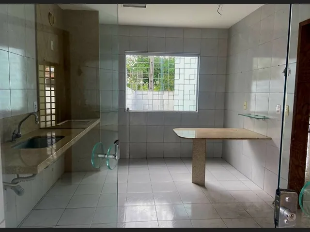 Imagem 6: Aluga-Se Casa, 3 Quartos, com Beco e Quintal, no Centro