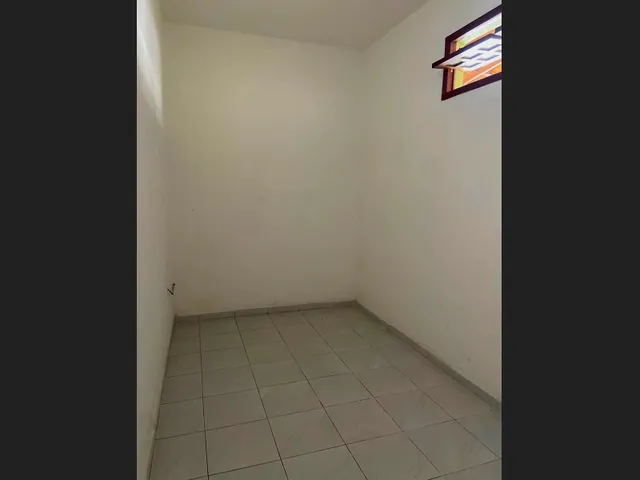 Imagem 10: Aluga-Se Casa, 3 Quartos, com Beco e Quintal, no Centro