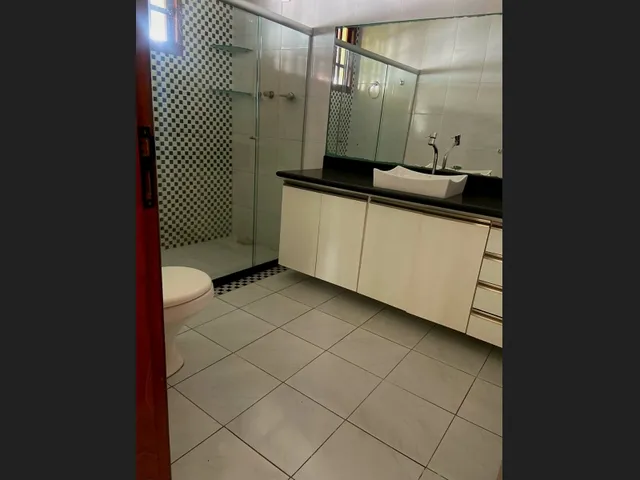 Imagem 7: Aluga-Se Casa, 3 Quartos, com Beco e Quintal, no Centro