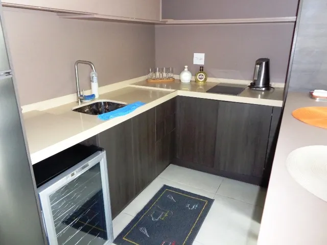 Imagem 13: Casa com 03 Dormitórios para Venda ou Alugar - Pedro do Rio - Petrópolis/Rj