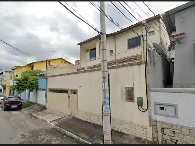 Imagem 2: Uma Casa Completa, Espaçosa e com Lazer Total em Nova Iguaçu Esperando por Você!