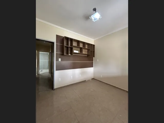Imagem 12: Uma Casa Completa, Espaçosa e com Lazer Total em Nova Iguaçu Esperando por Você!