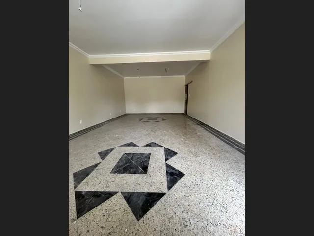 Imagem 9: Uma Casa Completa, Espaçosa e com Lazer Total em Nova Iguaçu Esperando por Você!