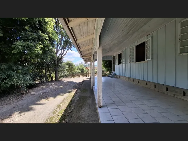 Imagem 4: Sítio a Venda 10 Hectares com Casa 5 Dorm. com Riacho, Pastagem e Pomar de Frutas