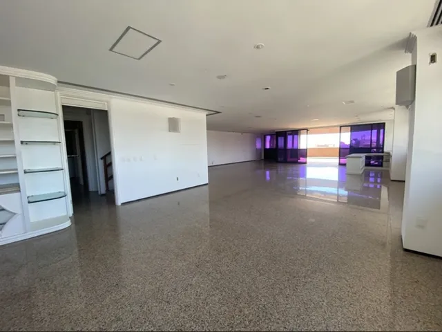 Imagem 12: Edifício Sonthofen, Apartamento Cobertura Duplex com Vista para o Mar