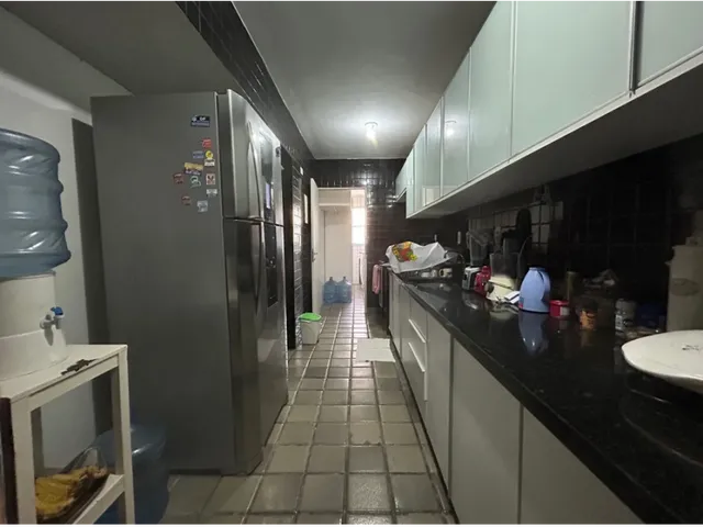 Imagem 14: Apartamento de Luxo com 4 Quartos e Vista para o Mar