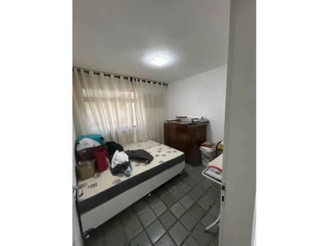 Imagem 2: Apartamento de Luxo com 4 Quartos e Vista para o Mar