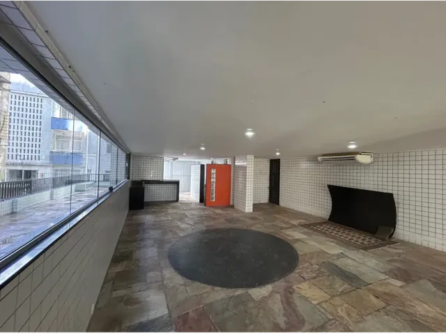 Imagem 6: Apartamento de Luxo com 4 Quartos e Vista para o Mar
