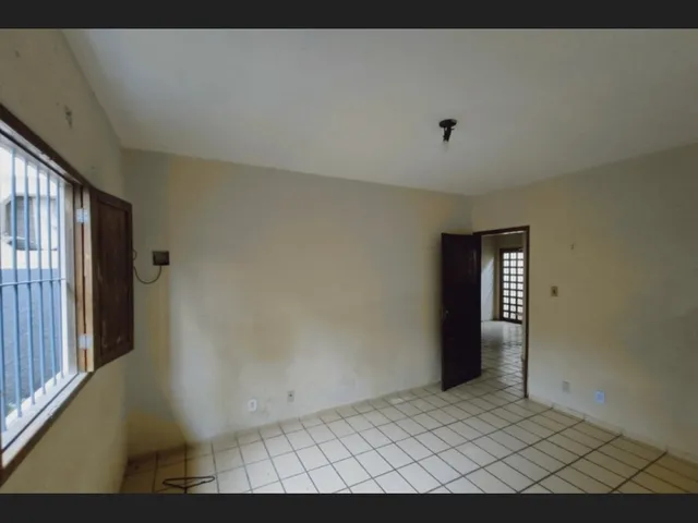 Imagem 2: Alugo Casa Grande, 5 Quartos, Bairro Liberdade
