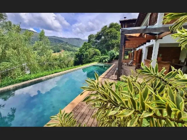 Imagem: Luxuosa Casa de 04 Quartos no Vale das Videiras