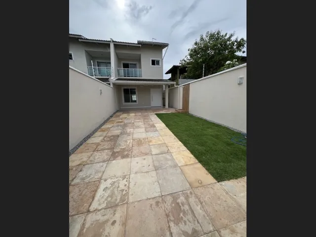 Imagem: Casa Duplex À Venda, Bairro Sapiranga com