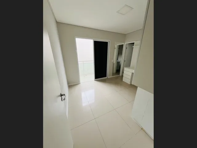 Imagem 12: Casa Duplex À Venda, Bairro Sapiranga com 4 Quartos, Rua Sem Saída com Porteiro