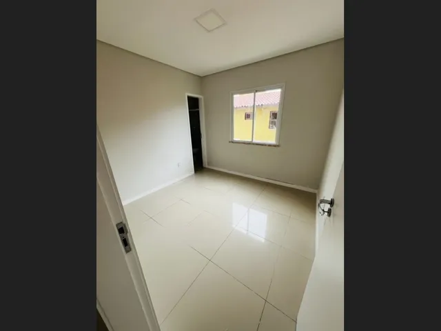 Imagem 6: Casa Duplex À Venda, Bairro Sapiranga com 4 Quartos, Rua Sem Saída com Porteiro