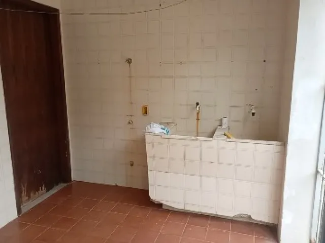Imagem: Casa com 4 Quartos Colada Ao Centro de Itaboraí
