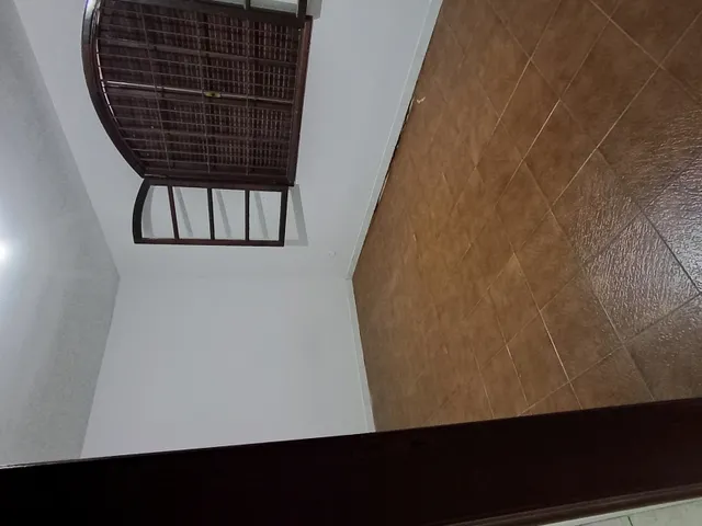 Imagem 14: Casa com 4 Quartos Colada Ao Centro de Itaboraí