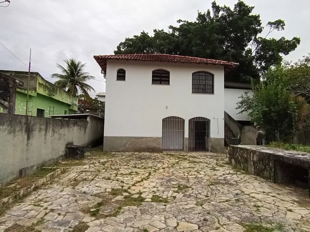 Imagem 8: Casa com 4 Quartos Colada Ao Centro de Itaboraí