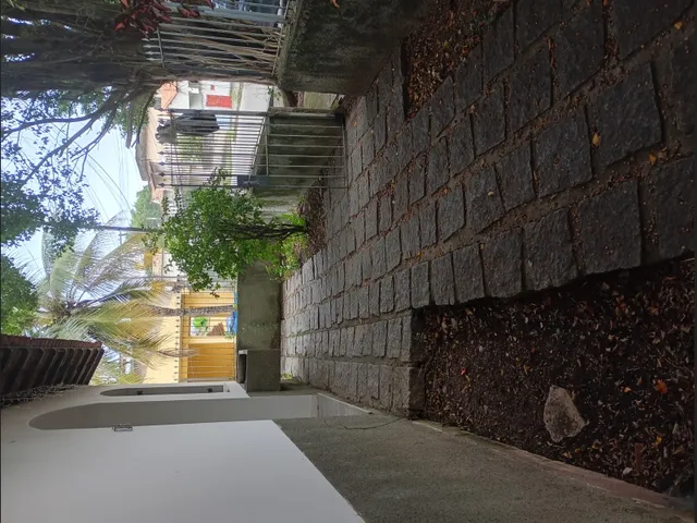 Imagem 4: Casa com 4 Quartos Colada Ao Centro de Itaboraí