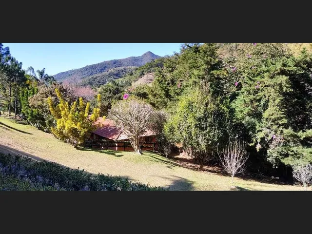 Imagem 9: Casa/Sítio 04 Suítes de Alto Padrão no Vale das Videiras - Petrópolis