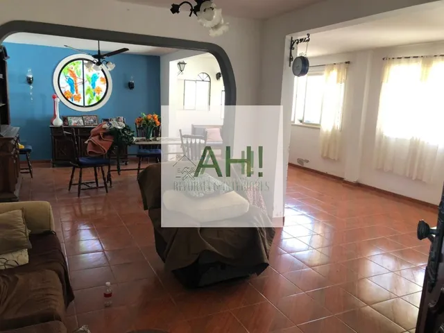 Imagem: Casa espaçosa com 5 quartos e 3 banheiros