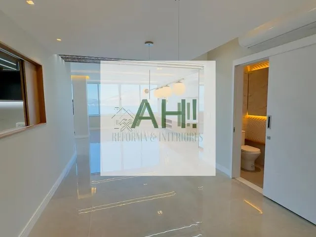 Imagem 5: Apartamento de Luxo com 4 Quartos e 2 Vagas em Icaraí, Niterói, 250m², Próximo a