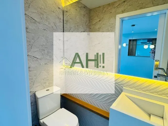 Imagem 9: Apartamento de Luxo com 4 Quartos e 2 Vagas em Icaraí, Niterói, 250m², Próximo a
