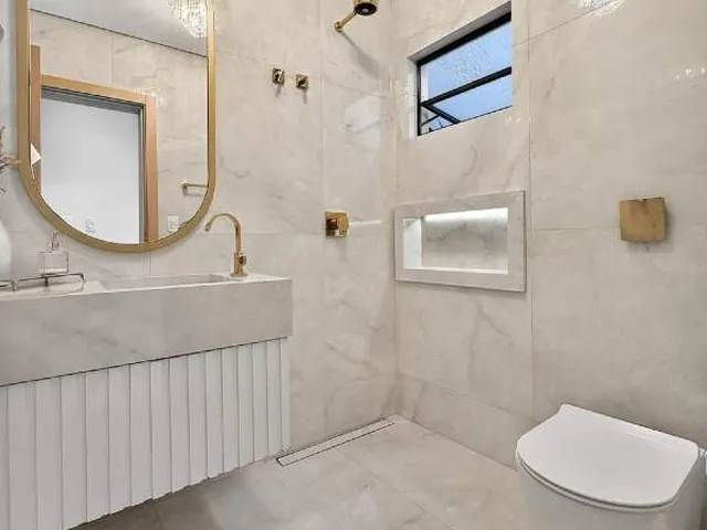 Imagem 10: Casa Residencial 3 Quartos (2 Suítes) com Piscina em Jaraguá Esquerdo – Jaraguá do