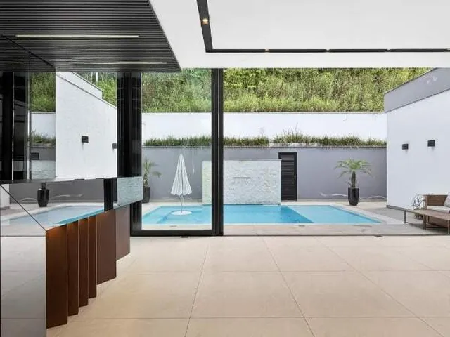 Imagem 3: Casa Residencial 3 Quartos (2 Suítes) com Piscina em Jaraguá Esquerdo – Jaraguá do