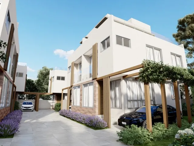 Imagem 8: Monte Carlo - Casa à venda no bairro Tingui - Curitiba/PR