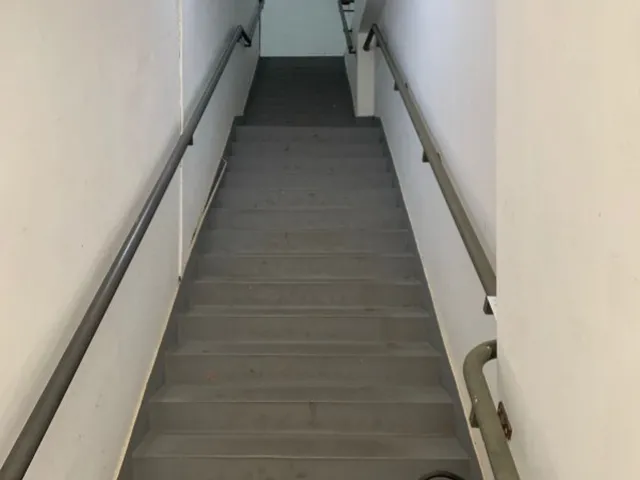 Imagem 13: Vendo Galpão Comercial com 2 Apartamentos de 3 Quartos Setor Leste Universitário