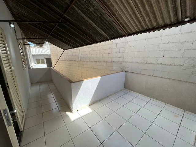 Imagem 9: Vendo Galpão Comercial com 2 Apartamentos de 3 Quartos Setor Leste Universitário