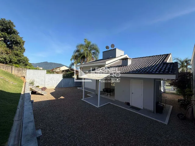Imagem 2: Casa com 2 dormitórios (1 suíte) à venda, 131 m² no bairro Quintino em Timbó/SC