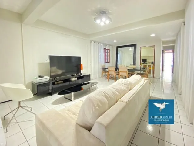Imagem: Casa Duplex em Rua Pública com Deck e Piscina