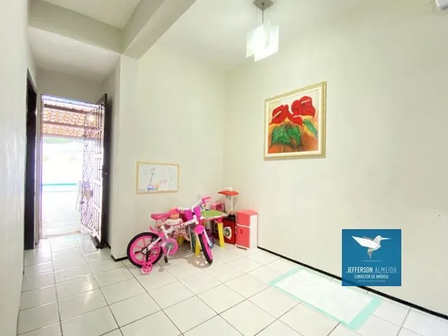 Imagem 12: Casa Duplex em Rua Pública com Deck e Piscina no Melhor do Bairro Luciano Cavalcante