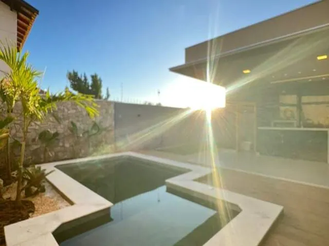 Imagem 14: Casa Térrea de Alto Padrão com Área de Lazer Completa em Localização Privilegiada!