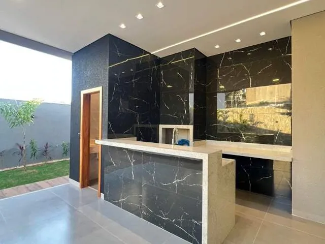 Imagem 16: Casa Térrea de Alto Padrão com Área de Lazer Completa em Localização Privilegiada!