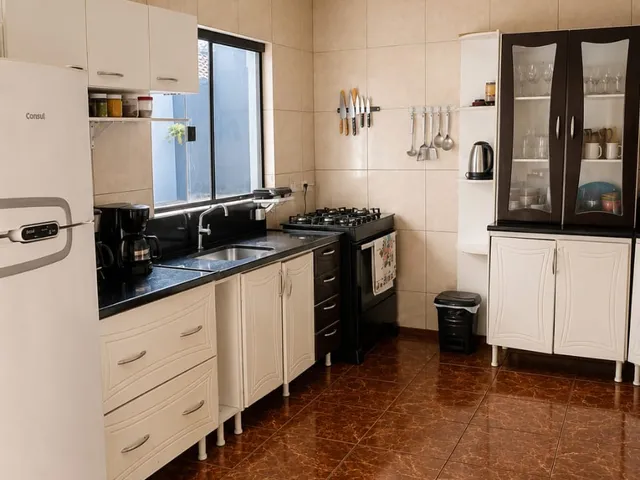 Imagem 8: Casa para venda em Centro com 3 quartos, sendo 1 suíte, 305m²