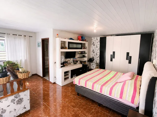 Imagem 7: Casa para venda em Centro com 3 quartos, sendo 1 suíte, 305m²
