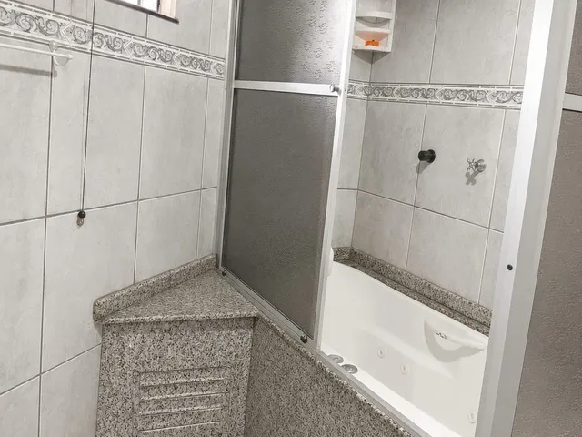 Imagem 6: Casa para venda em Centro com 3 quartos, sendo 1 suíte, 305m²