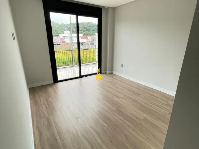 Imagem 5: LINDA CASA COM 3 SUÍTES NA CIDADE DE TIMBÓ/SC