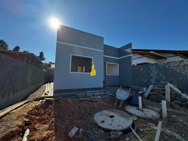 Imagem: Casa à venda no bairro Araponguinhas