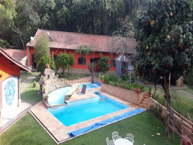 Imagem: Casa de alto padrão no Alpes da Cantareira