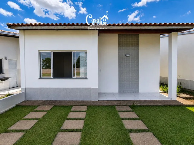 Imagem: A casa possui 3 Dormitórios, 2 Suítes, 2 Banheiros, 1