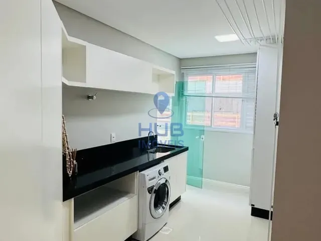 Imagem 16: Apartamento com 4 dormitórios sendo 4 suítes e 3 vagas de garagem em Itapema/SC