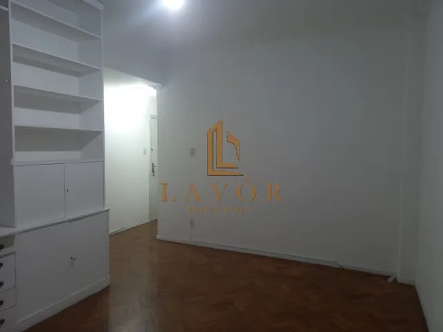 Imagem 6: Vendo, reformado, 2 quartos, suite, garagem, comercio diversos, metrô