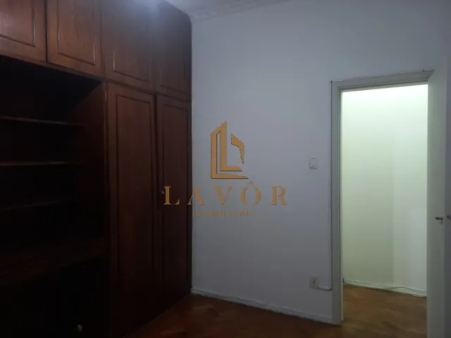 Imagem 10: Vendo, reformado, 2 quartos, suite, garagem, comercio diversos, metrô