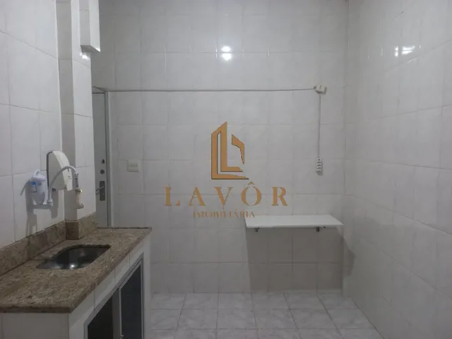 Imagem 5: Vendo, reformado, 2 quartos, suite, garagem, comercio diversos, metrô