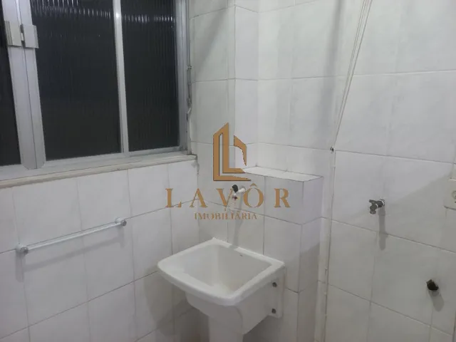 Imagem 7: Vendo, reformado, 2 quartos, suite, garagem, comercio diversos, metrô