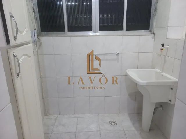 Imagem 12: Vendo, reformado, 2 quartos, suite, garagem, comercio diversos, metrô